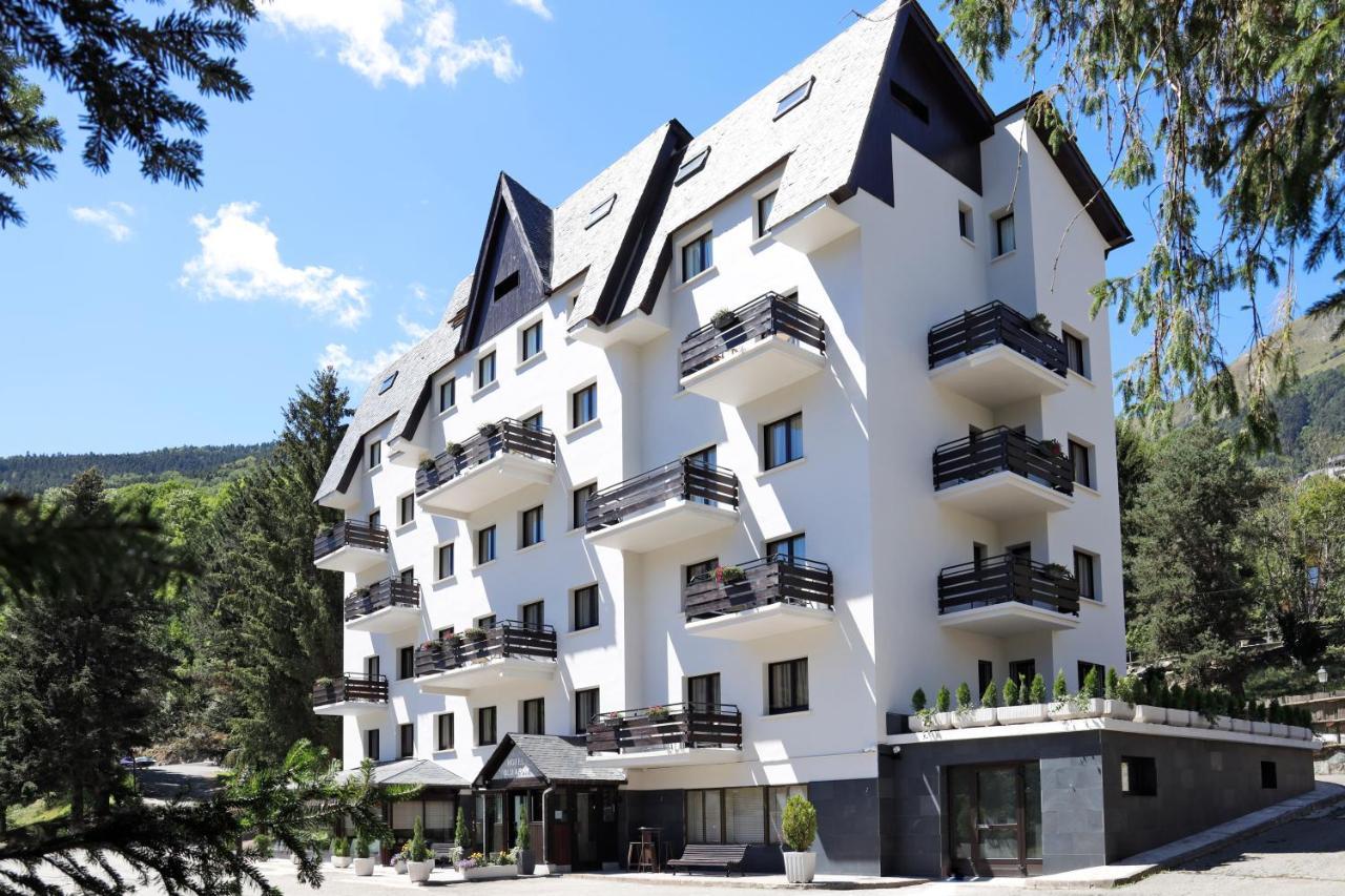 Hotel Blu Aran Веля Екстериор снимка