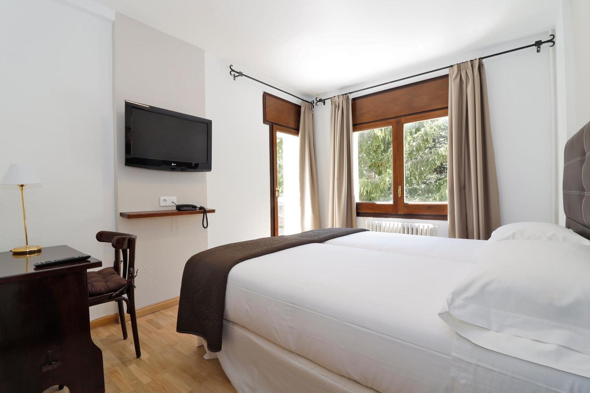Hotel Blu Aran Веля Екстериор снимка