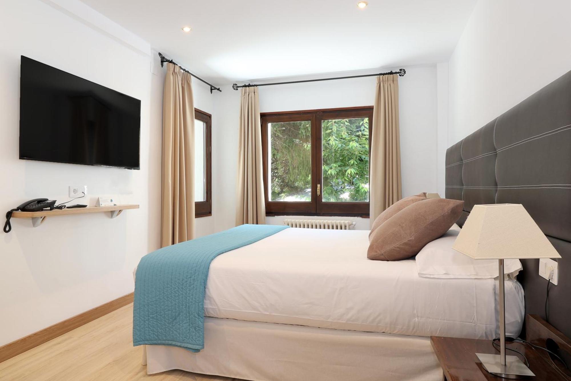 Hotel Blu Aran Веля Екстериор снимка